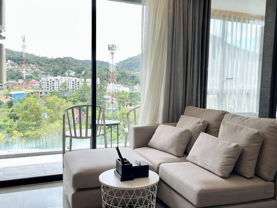Kamala Beach P55 Exclusive Junior Suite Buitenkant foto