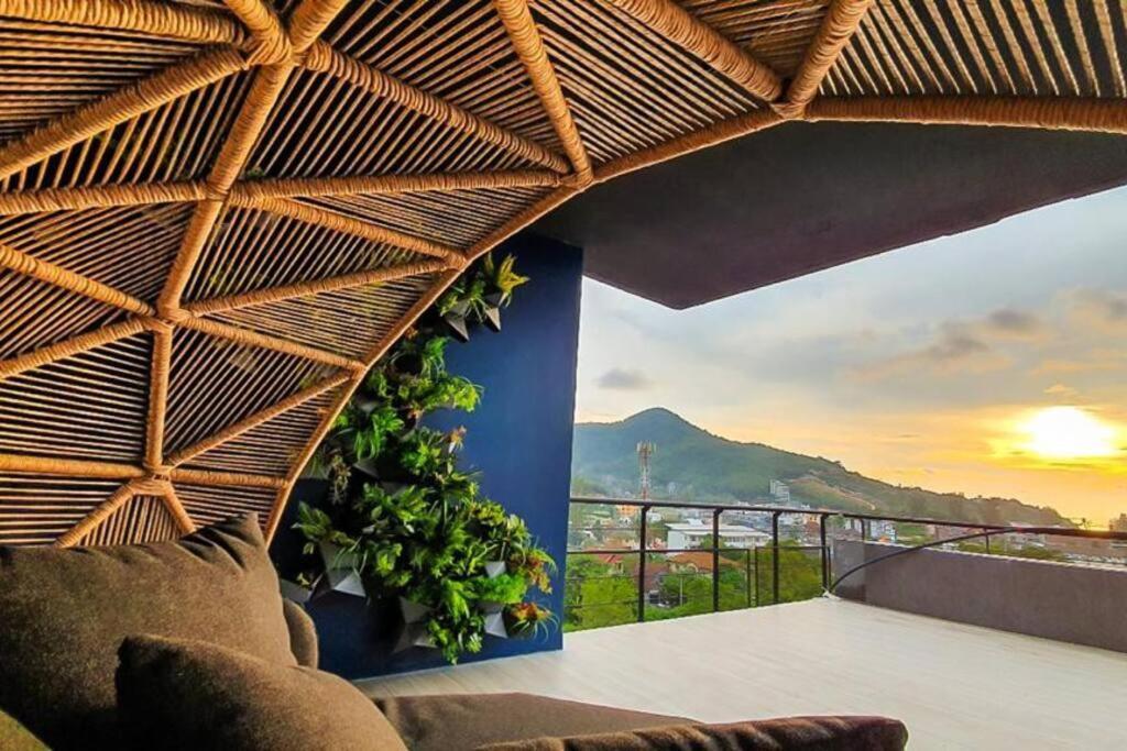 Kamala Beach P55 Exclusive Junior Suite Buitenkant foto