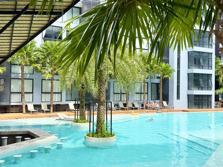 Kamala Beach P55 Exclusive Junior Suite Buitenkant foto