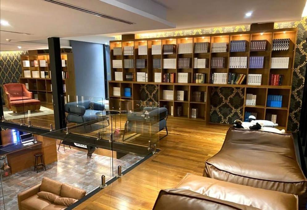 Kamala Beach P55 Exclusive Junior Suite Buitenkant foto